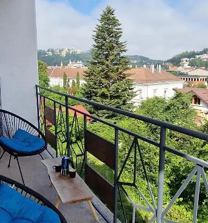 Central Apartment With City View-2